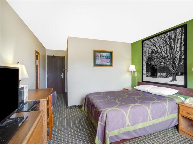 Super 8 By Wyndham Radford Va Hotel Ngoại thất bức ảnh
