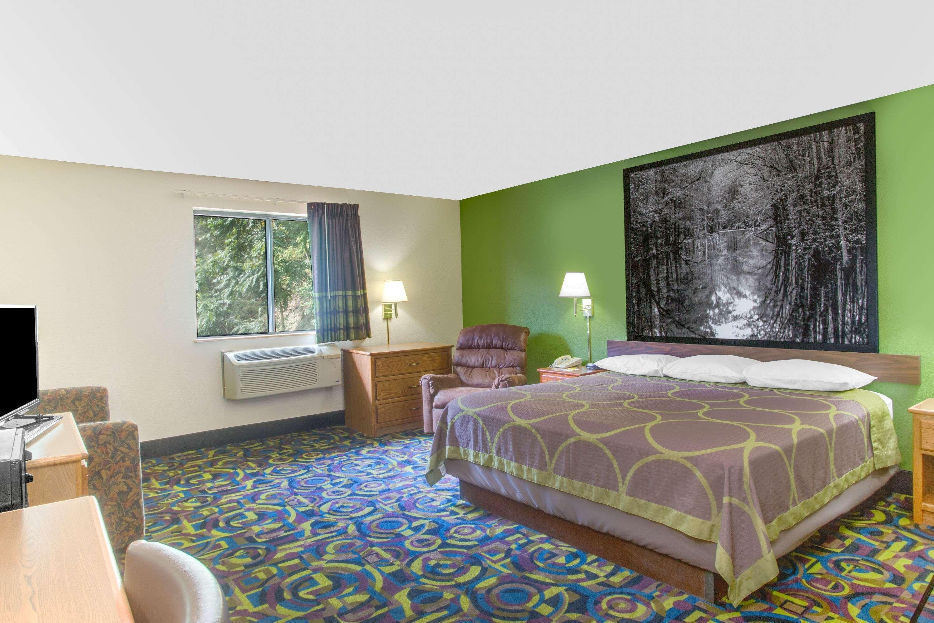 Super 8 By Wyndham Radford Va Hotel Ngoại thất bức ảnh